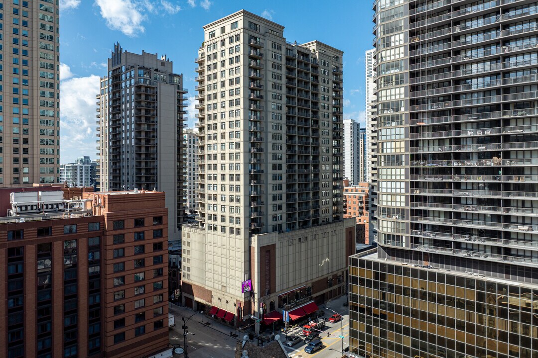630 N State St in Chicago, IL - Foto de edificio