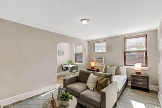 236 W Walnut Ln in Philadelphia, PA - Foto de edificio - Building Photo