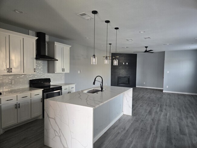 1711 Herald St in Dallas, TX - Building Photo - Building Photo