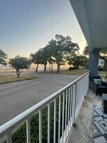 1282 Beach Blvd in Biloxi, MS - Building Photo