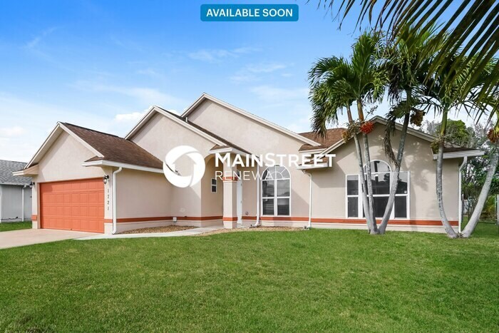 1721 SW Whipple Ave in Port St. Lucie, FL - Building Photo