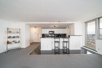 6040 BLVD E in West New York, NJ - Building Photo - Building Photo