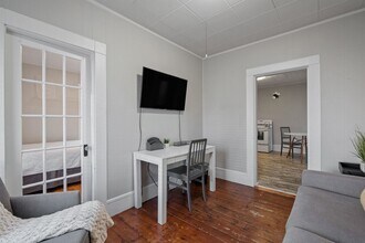 526 Hevey St in Manchester, NH - Building Photo - Building Photo