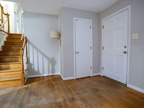 1321 Warminster Dr in Midlothian, VA - Building Photo - Building Photo