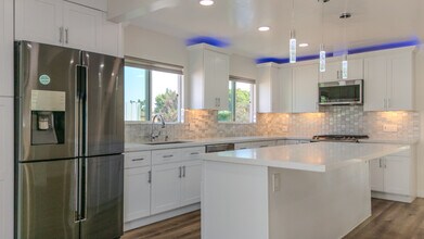 1509 N Meadows Ave in Manhattan Beach, CA - Building Photo - Building Photo