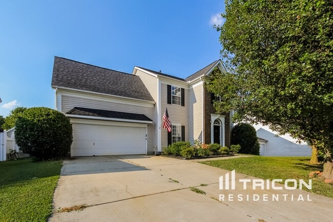 property at 5725 Shining Oak Ln