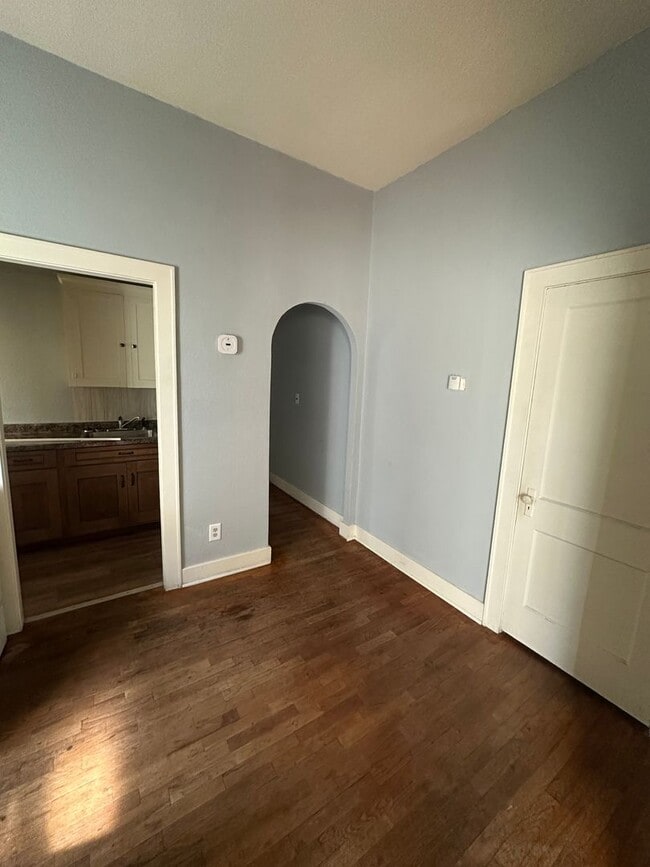 705-707 W Ash St in Salina, KS - Building Photo - Building Photo