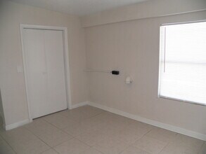 8081 45th St N in Pinellas Park, FL - Building Photo - Building Photo