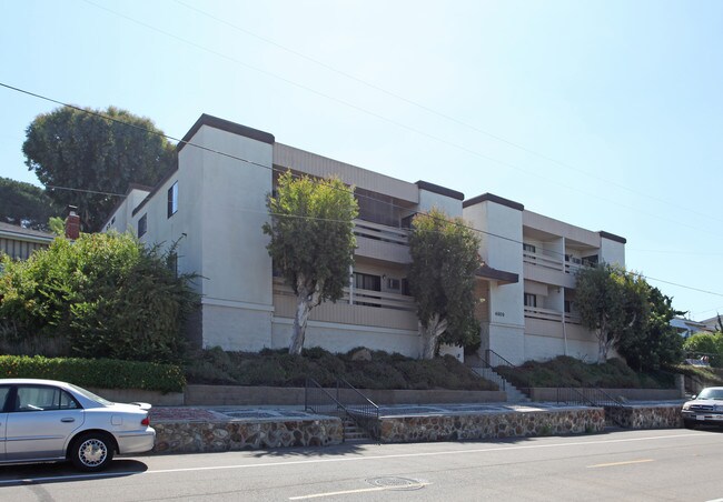 4609 4th St in La Mesa, CA - Foto de edificio - Building Photo