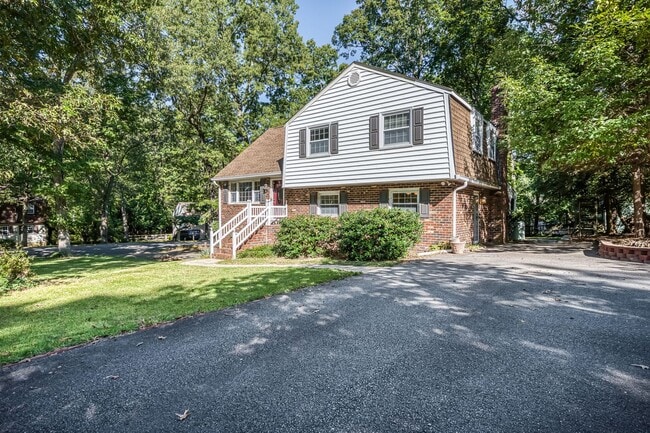 12060 Duckbill Dr in Midlothian, VA - Building Photo - Building Photo
