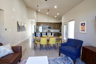 1240 Canyon Shores in Canyon Lake, TX - Building Photo - Building Photo