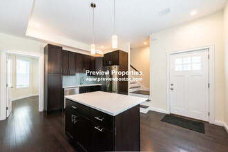 10 Marion St, Unit P in Medford, MA - Building Photo - Building Photo
