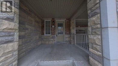 11 Bluegill Cres in Whitby, ON - Building Photo - Building Photo