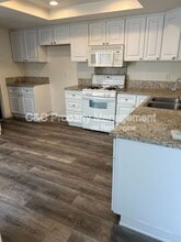 1974 E Lynwood Dr in San Bernardino, CA - Building Photo - Building Photo
