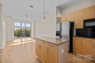 708 N Davidson St in Charlotte, NC - Building Photo - Building Photo