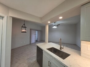 16863 N 103rd Ave in Sun City, AZ - Building Photo - Building Photo