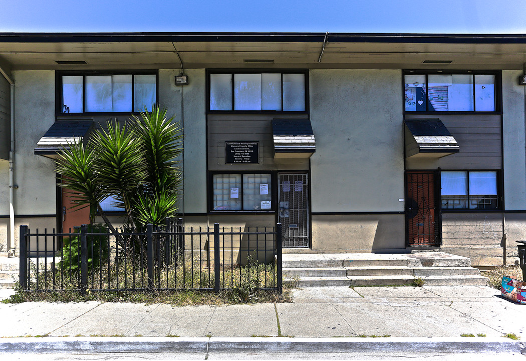 Alemany in San Francisco, CA - Building Photo