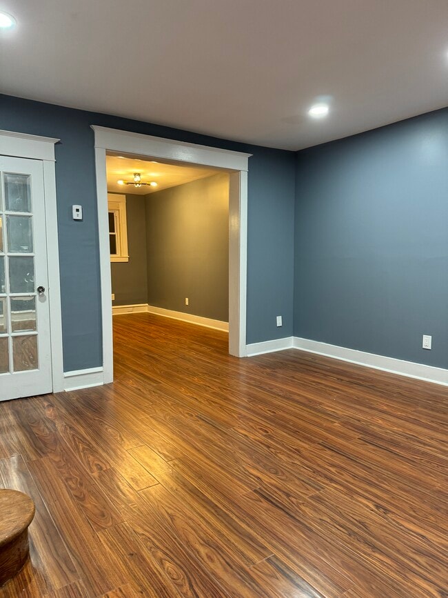 6527 Guyer Ave