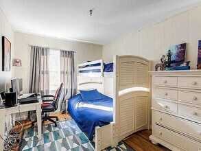 57-75-75 Cloverdale Blvd in Queens, NY - Building Photo - Building Photo