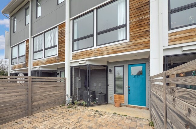 2737 Shenandoah Ave in Charlotte, NC - Building Photo - Building Photo