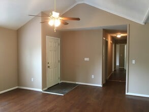 9 Silver Spur Ct in Greenville, SC - Building Photo - Building Photo