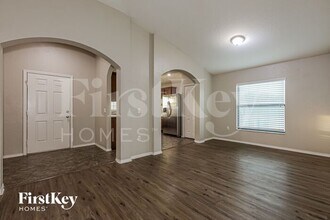 3445 Longview Ln in Lakeland, FL - Building Photo - Building Photo