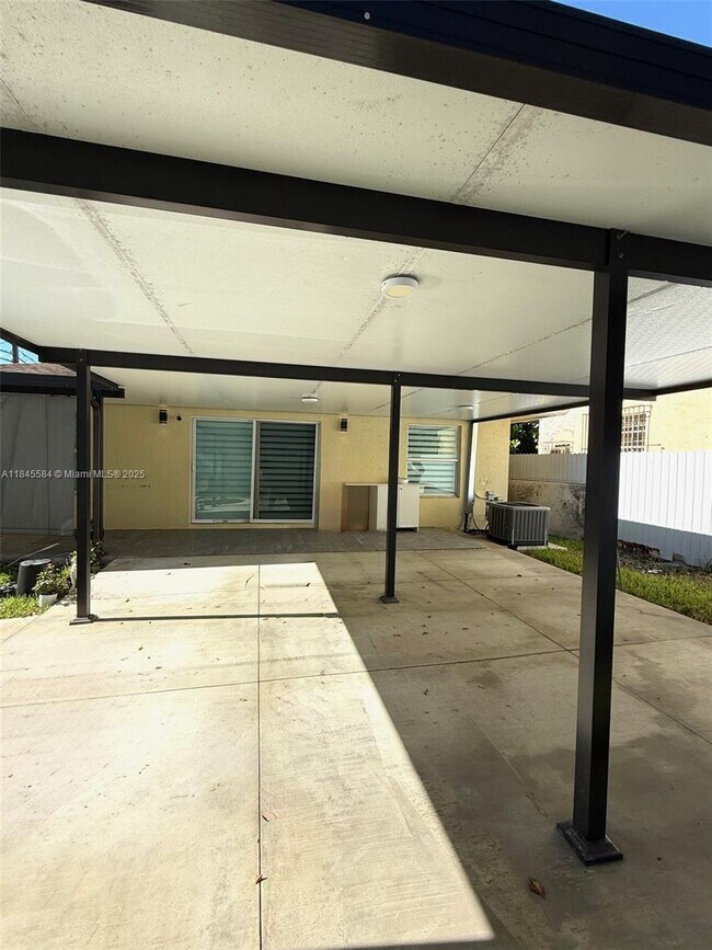 792 NW 29th Terrace in Miami, FL - Building Photo - Building Photo