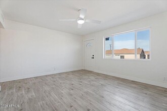 2504 N Papago Dr in Tempe, AZ - Building Photo - Building Photo