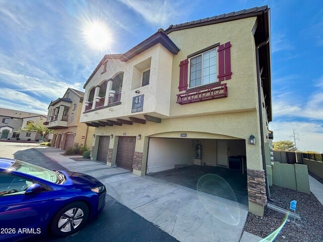 2725 E Mine Creek Rd in Phoenix, AZ - Building Photo - Building Photo