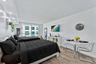 1 SE 12th St, Unit SI FL26-ID1294663P in Miami, FL - Building Photo - Building Photo