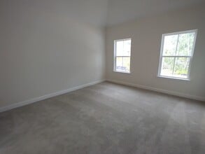 584 Grayson Ave, Unit #192 in Hinesville, GA - Building Photo - Building Photo