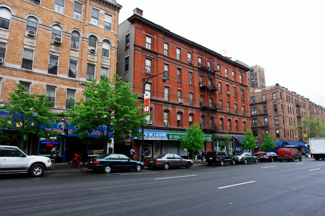 561-567 Columbus Ave in New York, NY - Building Photo - Building Photo