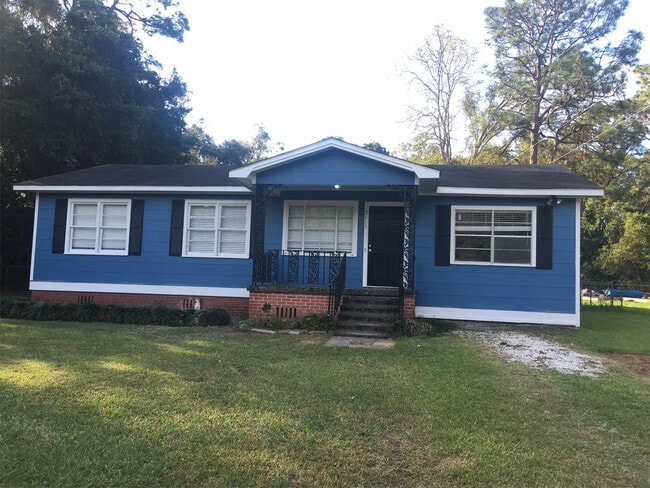 2415 Club House Rd in Mobile, AL - Building Photo - Building Photo