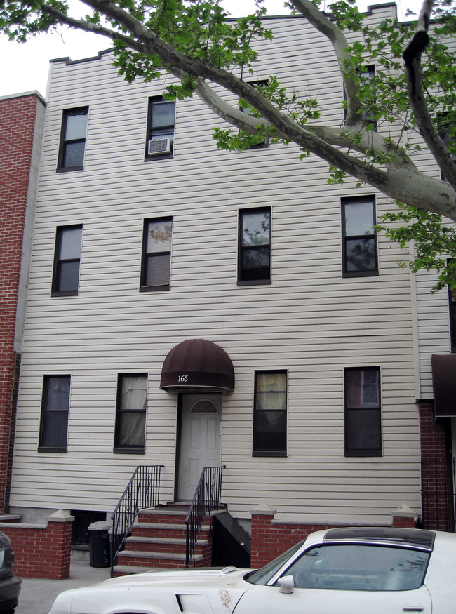 165 22nd St in Brooklyn, NY - Foto de edificio - Building Photo