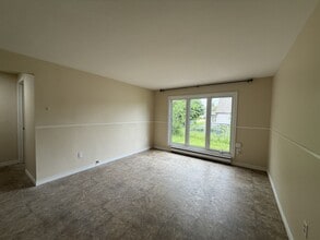 40 Ward St in Moncton, NB - Building Photo - Building Photo