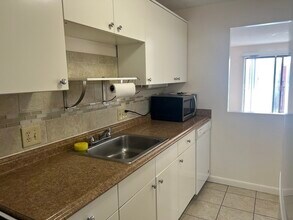 800 Governors Dr in Winthrop, MA - Building Photo - Building Photo