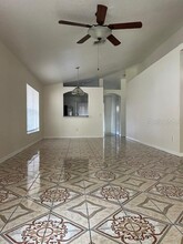 8434 Quarter Horse Dr in Riverview, FL - Building Photo - Building Photo