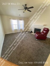 2427 W Wall Ct in Porterville, CA - Building Photo - Building Photo