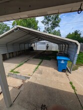 9035 Bessemer Ave in Berkeley, MO - Building Photo - Building Photo