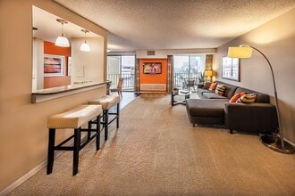 One Lytle Place in Cincinnati, OH - Building Photo - Building Photo