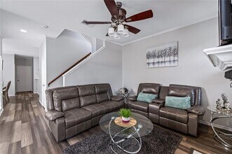 6011 Barrington Ct in Dallas, TX - Building Photo - Building Photo