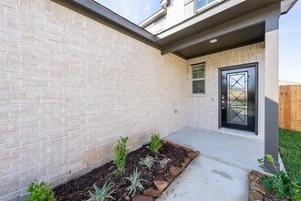 5731 Tabula Rasa Dr in Katy, TX - Foto de edificio - Building Photo