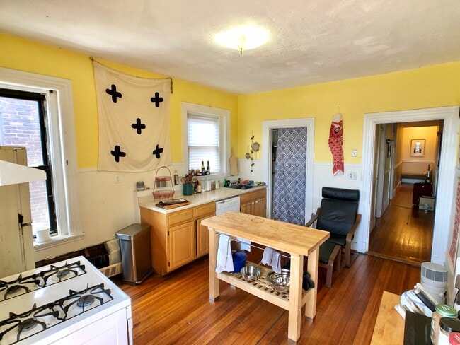 5 Glen Rd, Unit 402 in Boston, MA - Building Photo - Building Photo