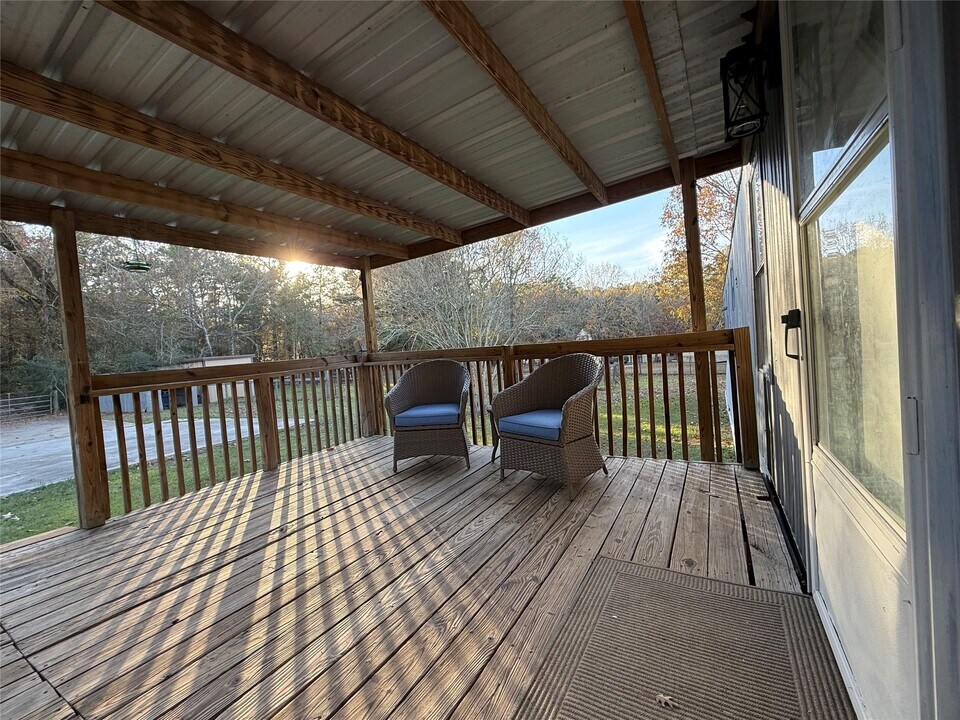 3074 S Farm to Market 1486 in Montgomery, TX - Building Photo