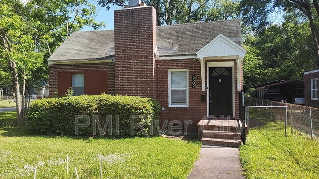 property at 3502 Dellwood Ave