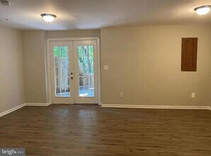 12328 Quince Valley Dr in North Potomac, MD - Building Photo - Building Photo