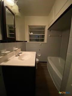 property at 1512 E Barton Ave