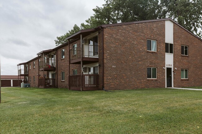 Barrette Arms in Crookston, MN - Foto de edificio - Building Photo