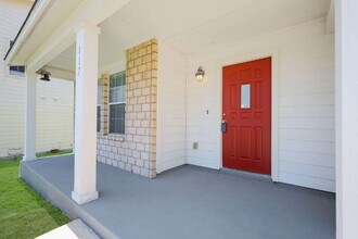 117 Gatewood Mist in Cibolo, TX - Building Photo - Building Photo