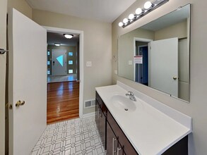10020 Kent St in Winchester, IL - Building Photo - Building Photo
